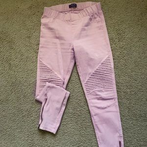 Light pink leggings
